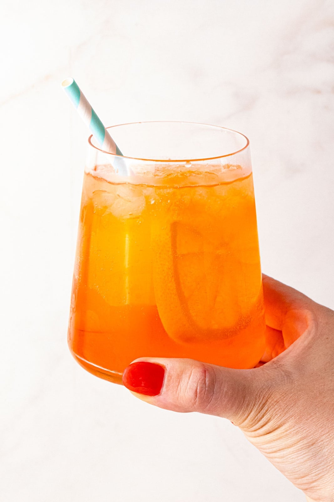 How to Make a Classic Aperol Spritz 3-2-1 Recipe - Seasoned and Salted