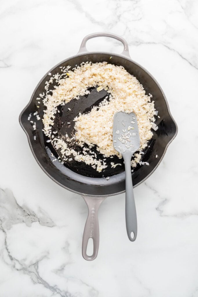 Making risotto al limone.